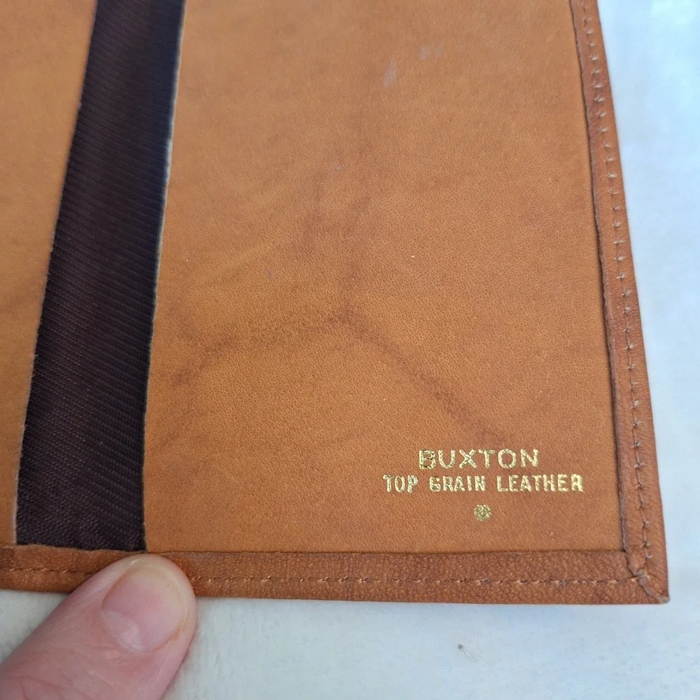 VTG BUXTON Men's Top Grain Leather Tri-Fold Wallet Brown Tan Small Mark On Back